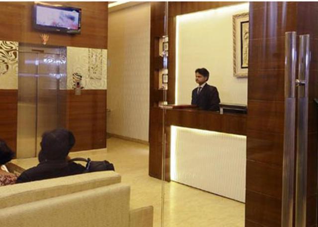 Airport Hotel Goodluck Neu-Delhi Exterior foto
